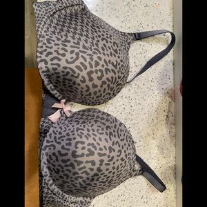 Victoria Secret Bra 36C
